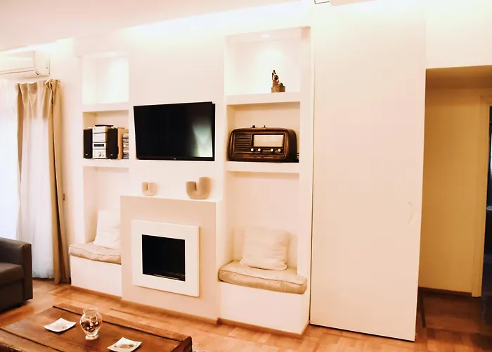 Chic And Elegant In The Heart Of Apartamento