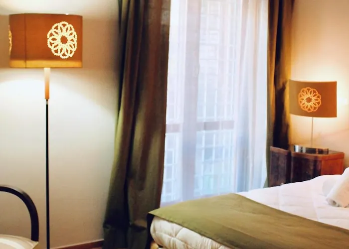Chic And Elegant In The Heart Of * Roma